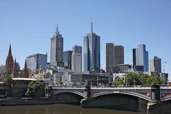 蓝光发展新增违约债务17.1亿 涉案24.8亿诉讼进入一审