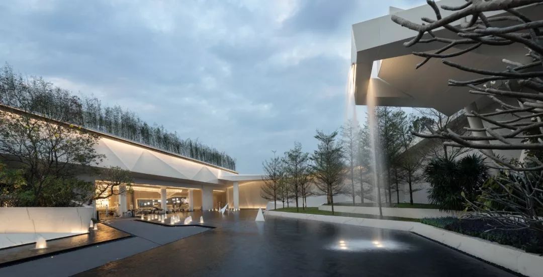 保利发展拟申请发行100亿普通中票 并调整公司组组织机构