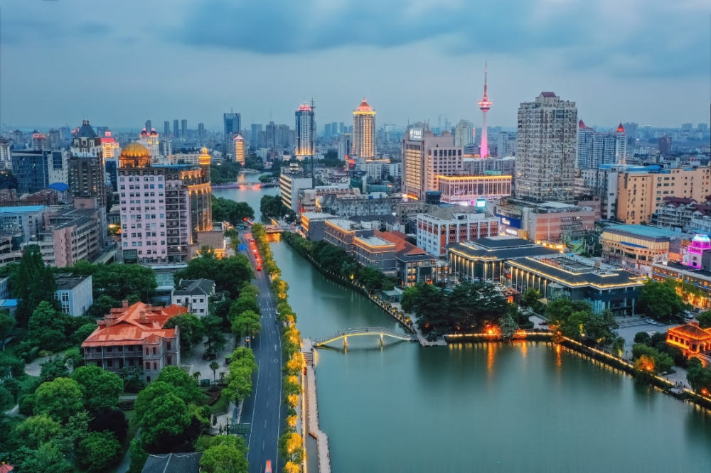 上海陆家嘴世纪金融广场资产支持专项计划成立 认购资金30.51亿元