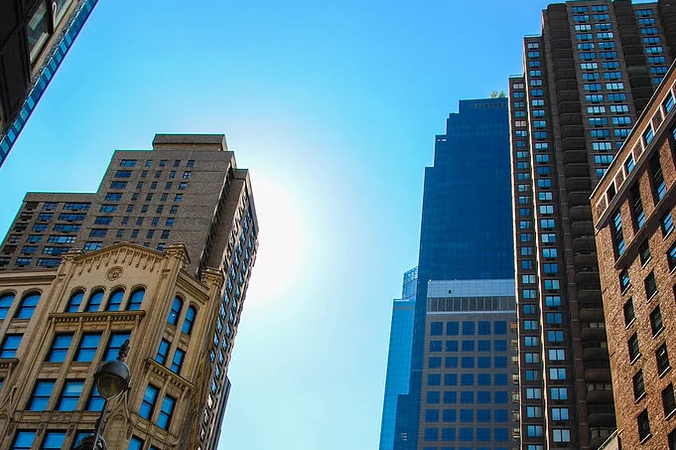 嘉里建设：深耕内地与香港更新